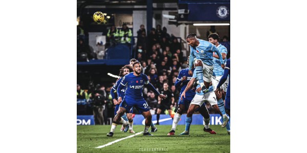 Chelsea en Manchester City vochten hevig met 4-4, de charme van voetbal werd volledig gedemonstreerd